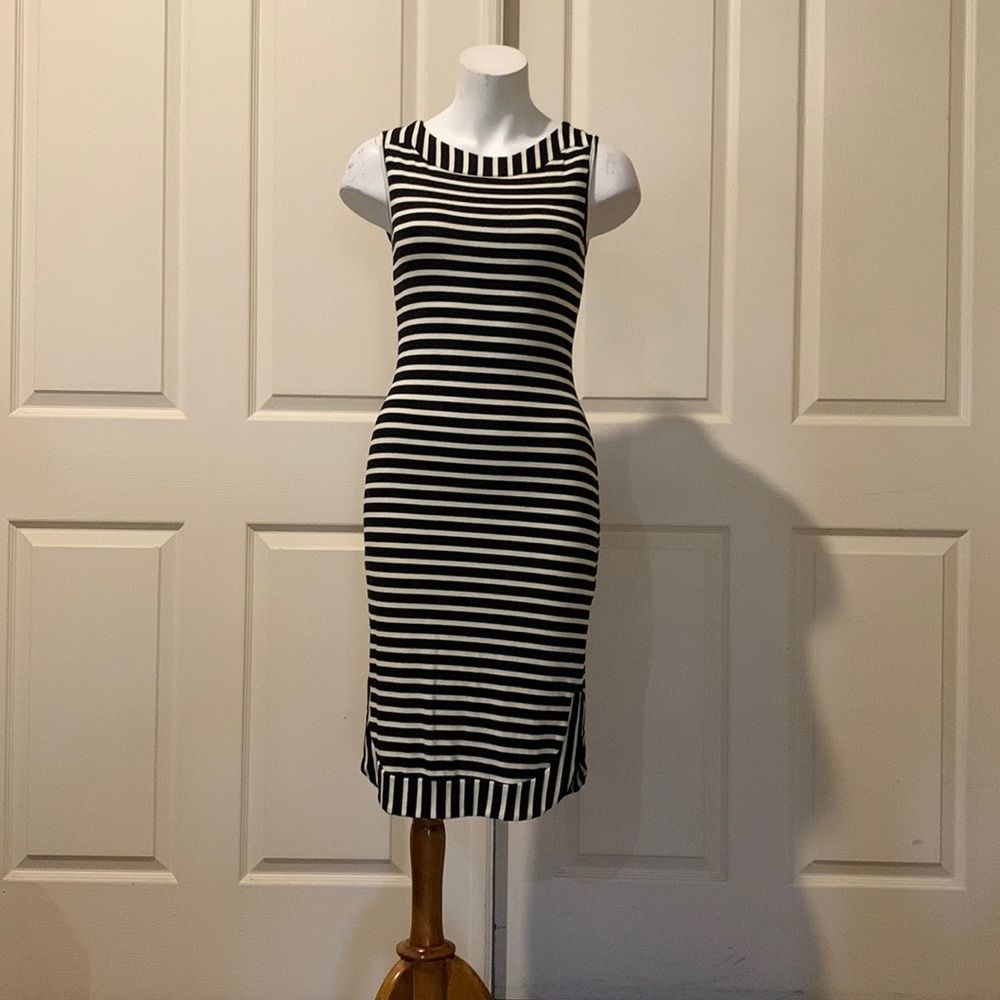 Monteau sleeveless stretchy striped dress